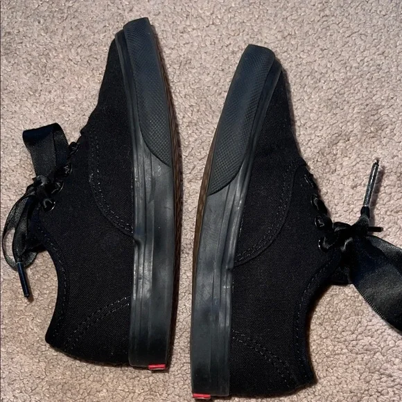 Van’s Black Lace-Up Shoes Toddler - Picture 5 of 9